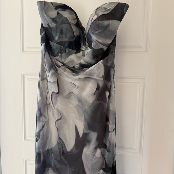 Karen Millen Watercolour Chiffon Maxi Dress. Size 4 - Picture 2 of 8